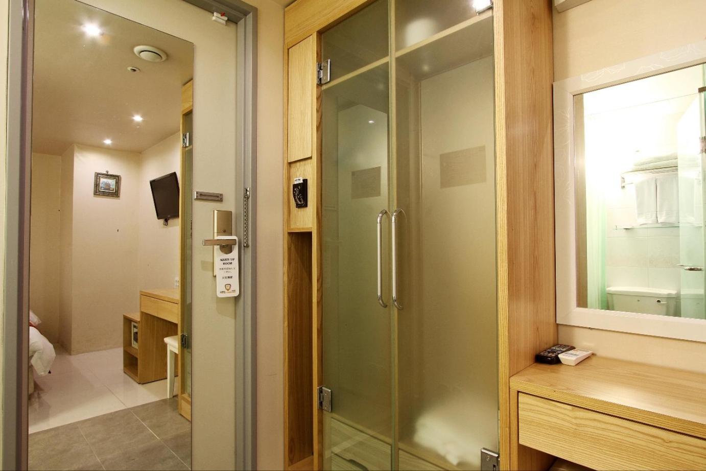 Hotel Myeongdong โซล ภายนอก รูปภาพ