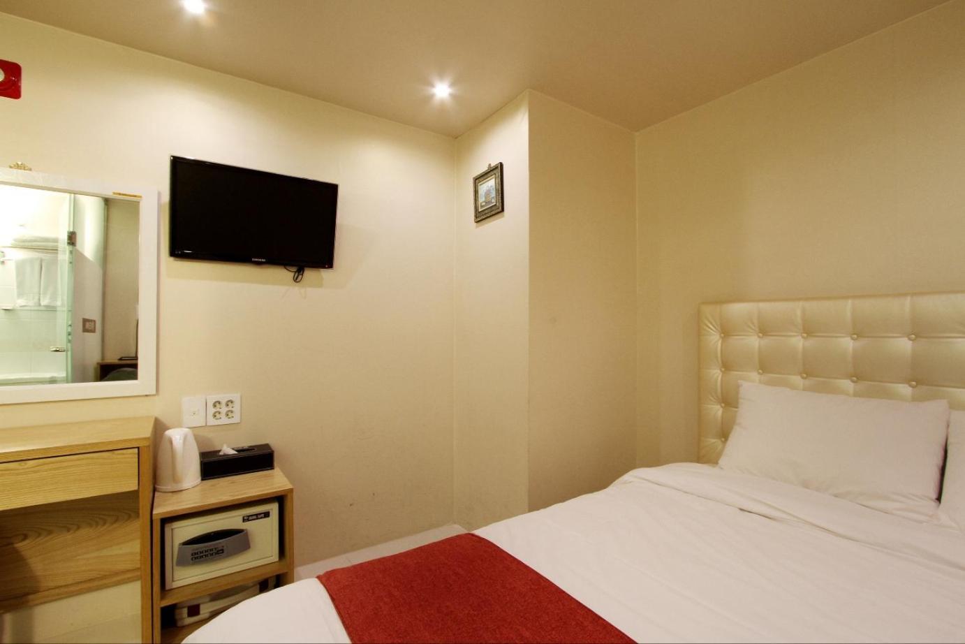 Hotel Myeongdong โซล ภายนอก รูปภาพ