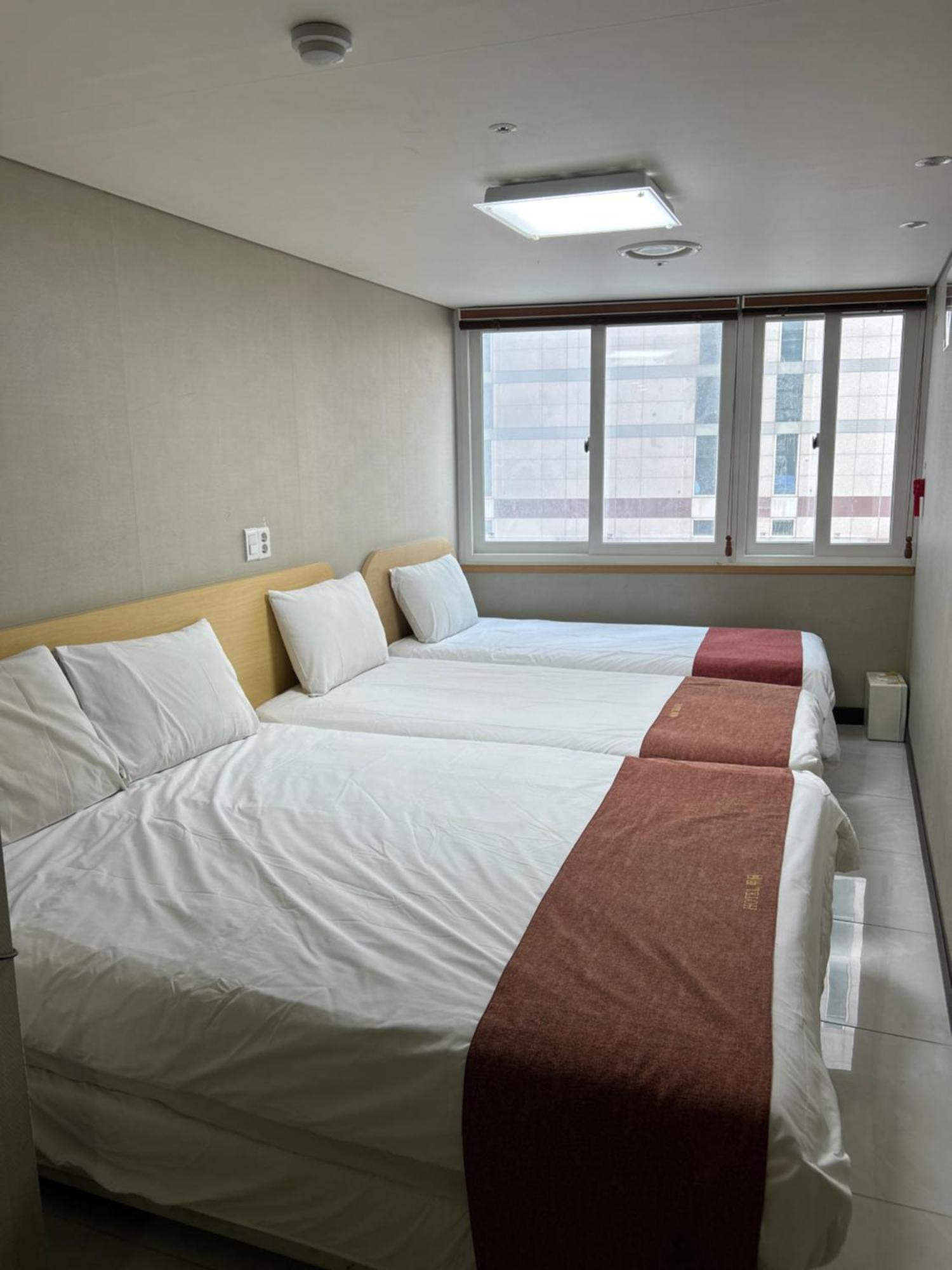 Hotel Myeongdong โซล ภายนอก รูปภาพ